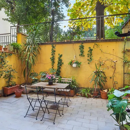 One-bedroom With Patio Florence